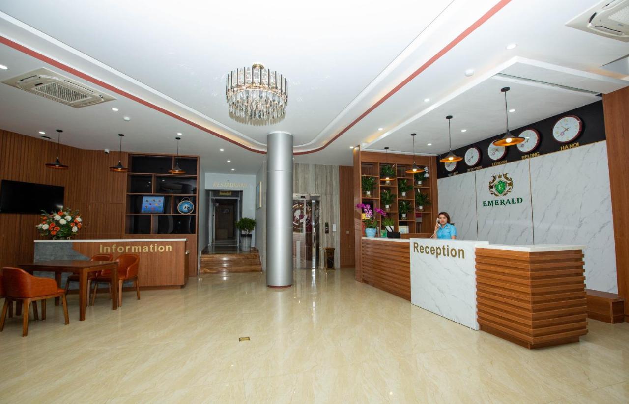Emerald Hotel Cat Ba Dong Khe Sau Bagian luar foto