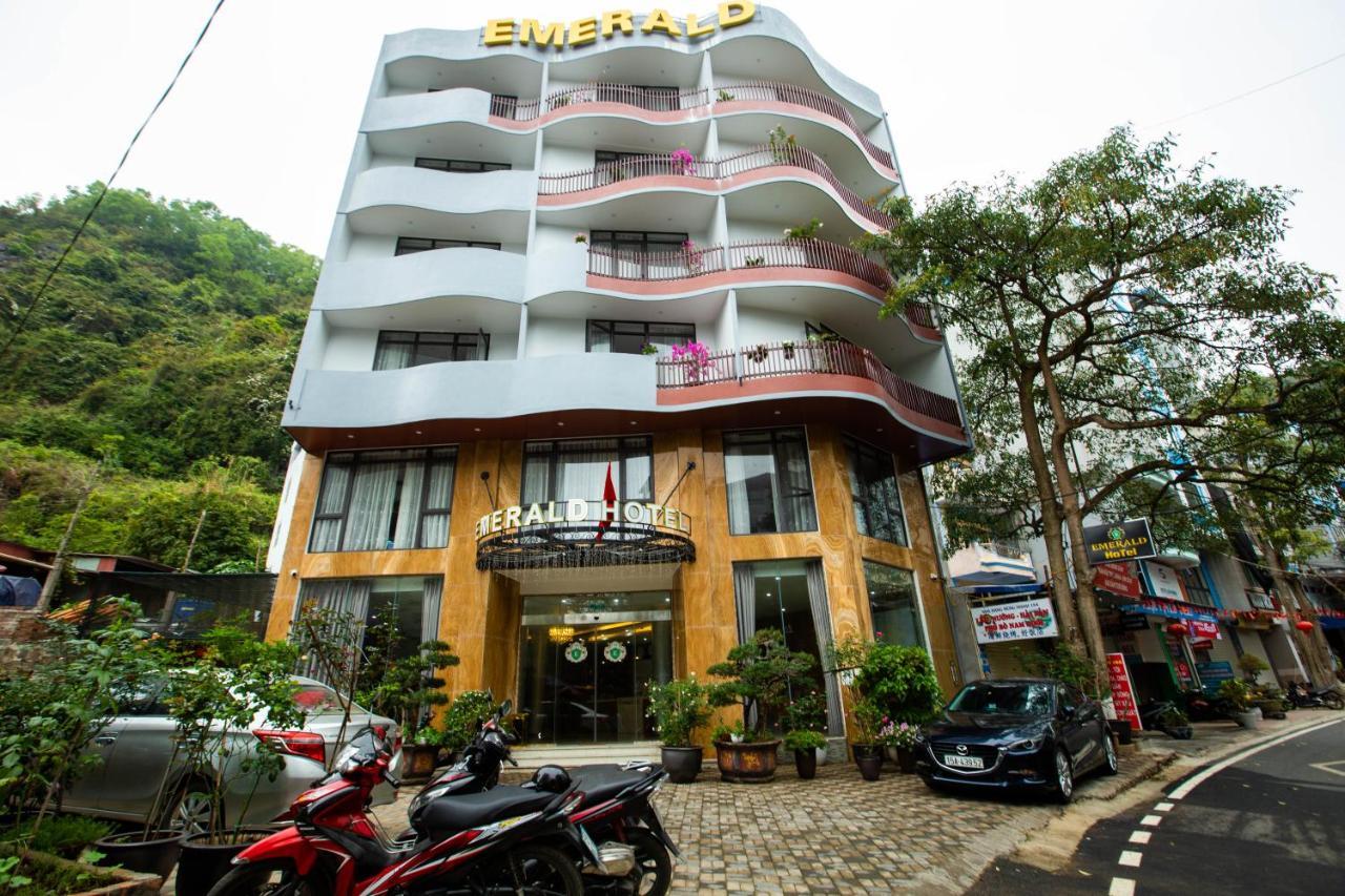 Emerald Hotel Cat Ba Dong Khe Sau Bagian luar foto